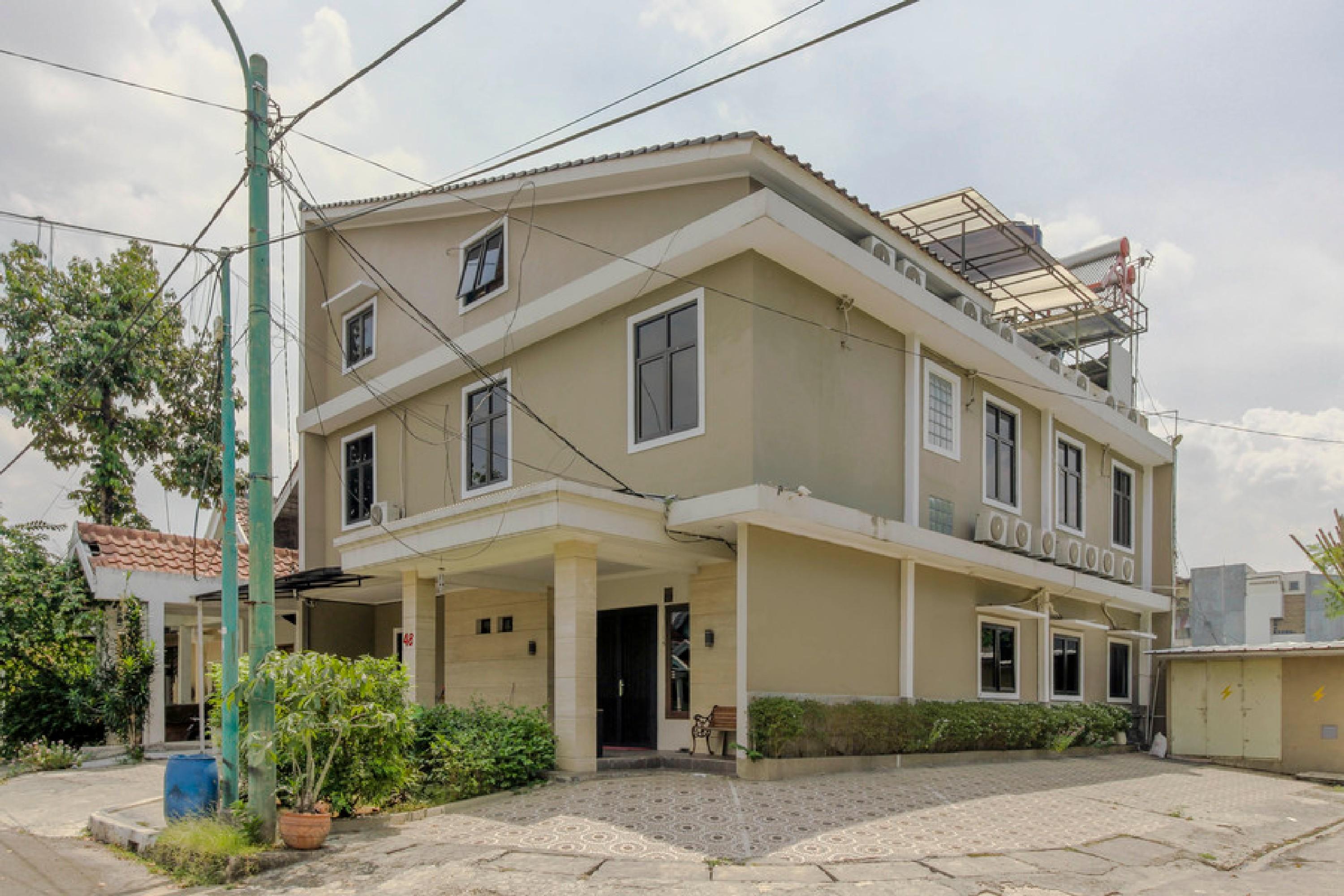 Reddoorz Plus Near Lippo Cikarang Mall Bekasi Eksteriør billede