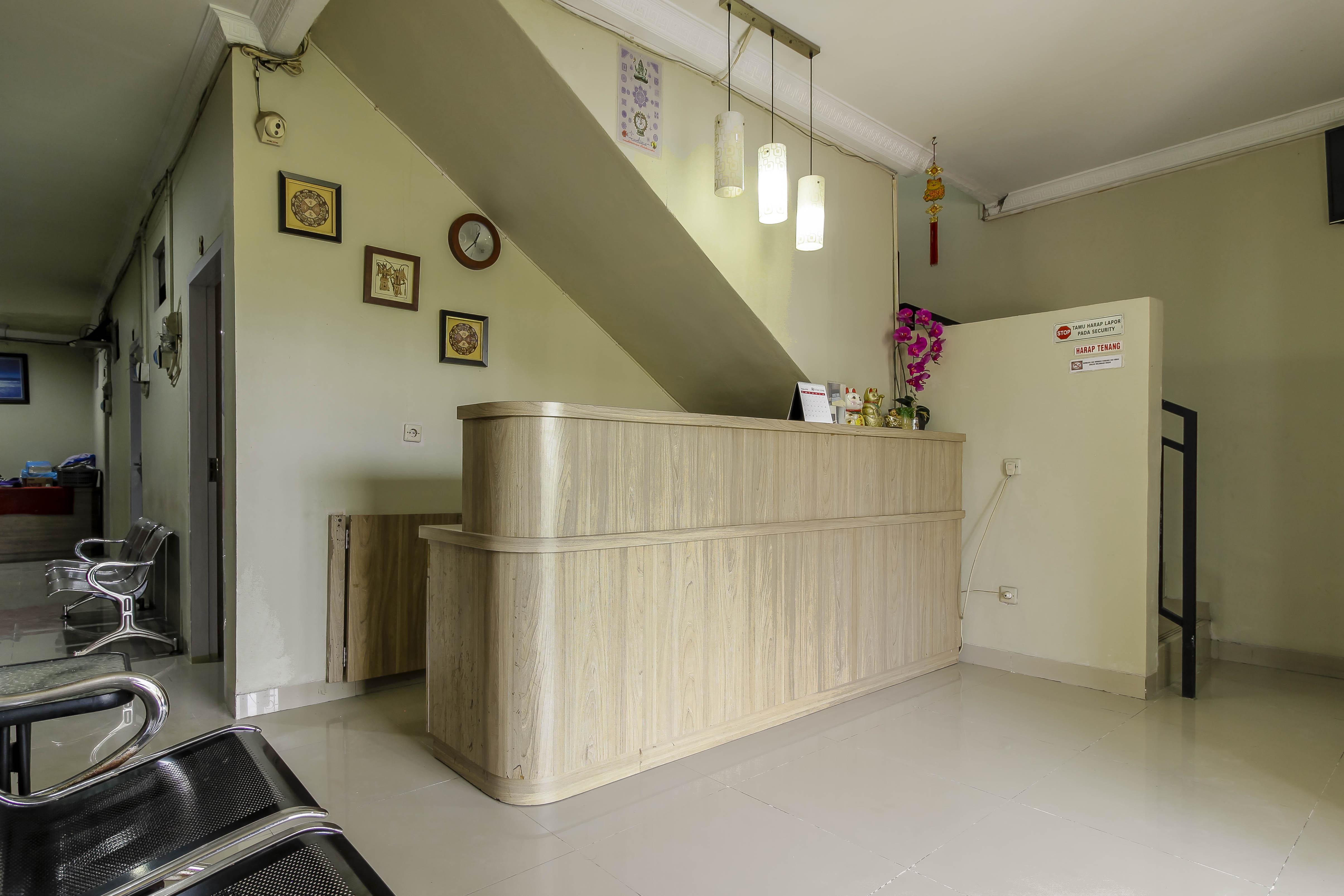 Reddoorz Plus Near Lippo Cikarang Mall Bekasi Eksteriør billede